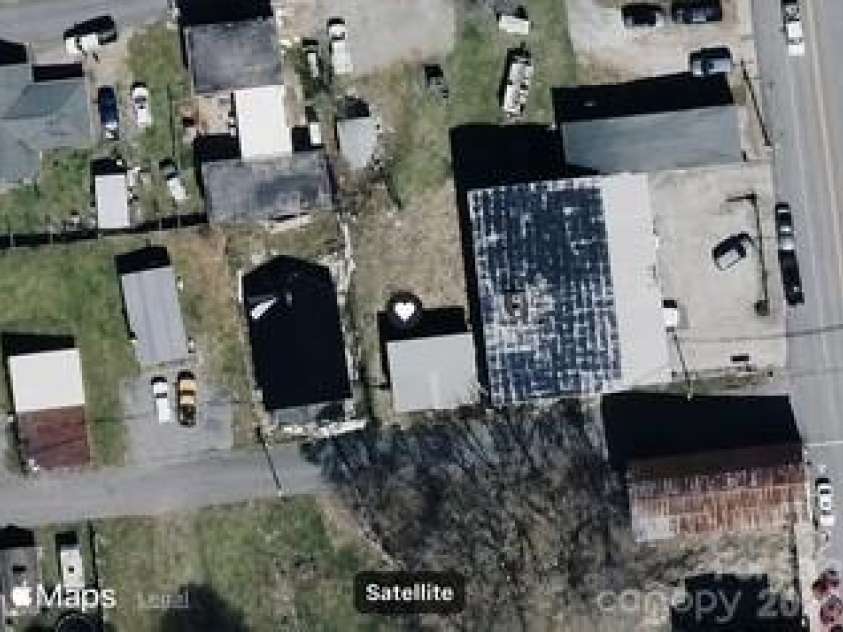 24 Millsaps Street, Robbinsville, NC 28771.  MLS# CAR4411357, YatesRealty ID 41889. 