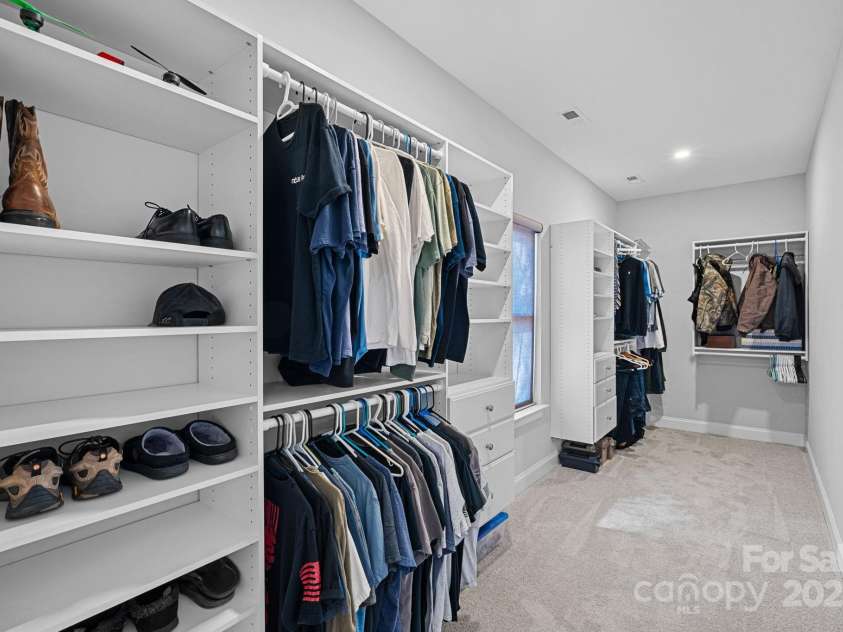 106 Beachview Drive, Mooresville, NC 28117.  MLS# CAR4228983, YatesRealty ID 4189. 2nd Walk-In Closet