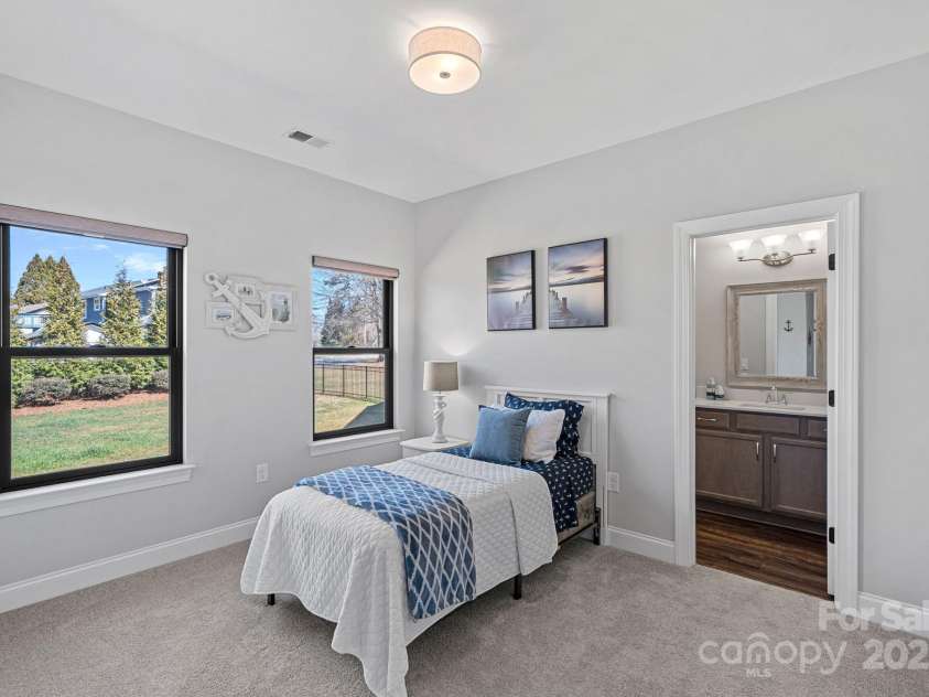 106 Beachview Drive, Mooresville, NC 28117.  MLS# CAR4228983, YatesRealty ID 4189. 3rd En-Suite Bedroom