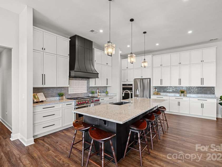 106 Beachview Drive, Mooresville, NC 28117.  MLS# CAR4228983, YatesRealty ID 4189. Loads of Kitchen Storage