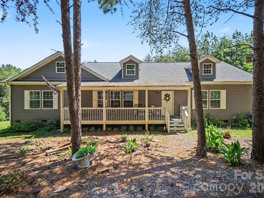 2702 Henry Knob Road, Clover, SC 29710.  MLS# CAR4410295, YatesRealty ID 41890. 