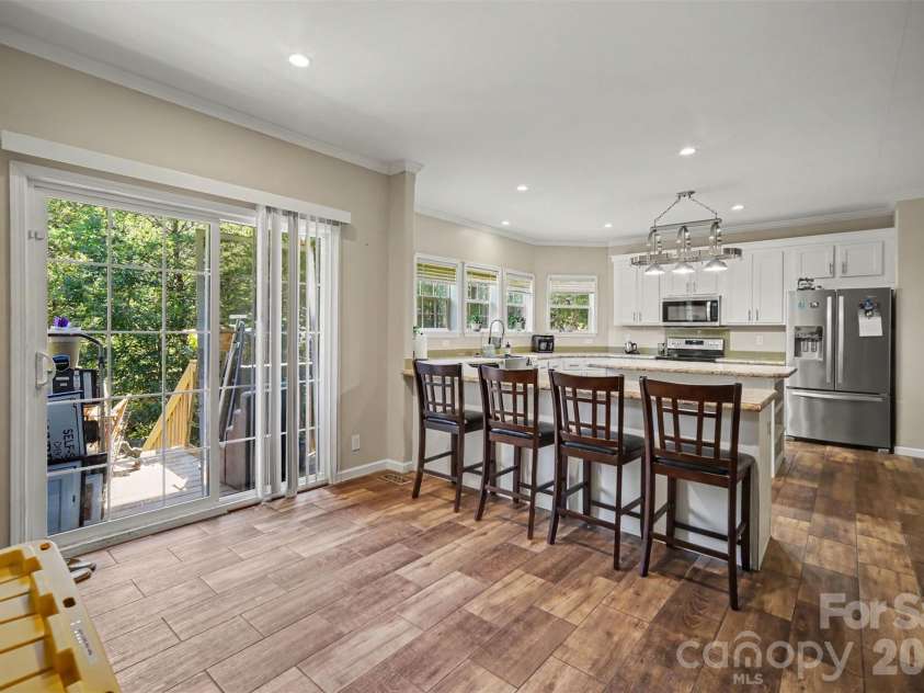 2702 Henry Knob Road, Clover, SC 29710.  MLS# CAR4410295, YatesRealty ID 41890. 