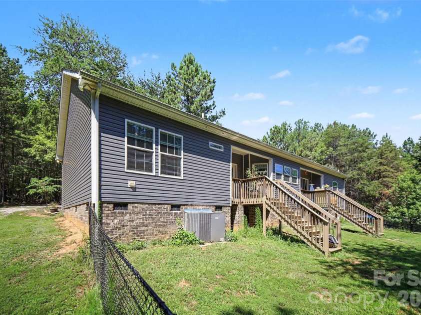 2702 Henry Knob Road, Clover, SC 29710.  MLS# CAR4410295, YatesRealty ID 41890. 