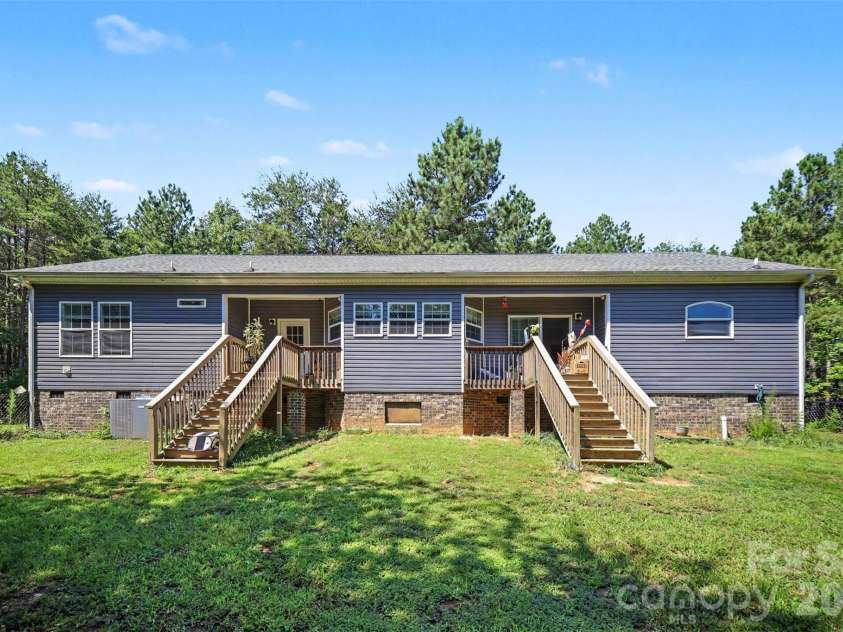 2702 Henry Knob Road, Clover, SC 29710.  MLS# CAR4410295, YatesRealty ID 41890. 
