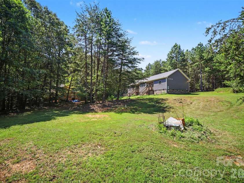 2702 Henry Knob Road, Clover, SC 29710.  MLS# CAR4410295, YatesRealty ID 41890. 