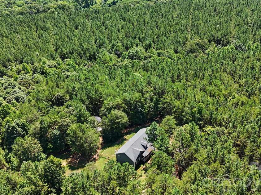 2702 Henry Knob Road, Clover, SC 29710.  MLS# CAR4410295, YatesRealty ID 41890. 