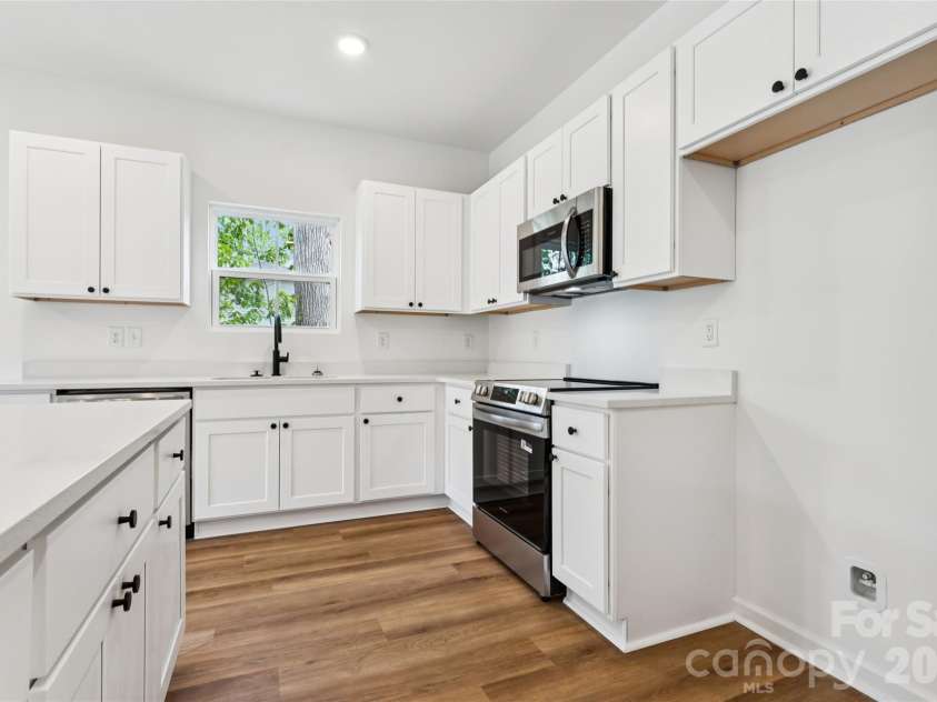 1004 Oak Hill Drive, Monroe, NC 28112.  MLS# CAR4408490, YatesRealty ID 41893. 