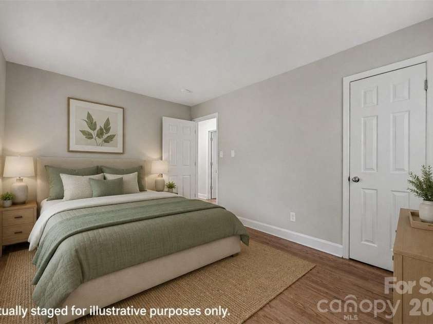 4421 Knollcrest Drive, Charlotte, NC 28208.  MLS# CAR4409172, YatesRealty ID 41894. 