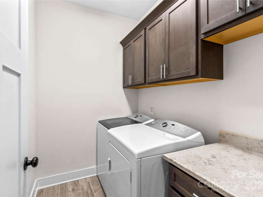 178 Nellwood Court, Mocksville, NC 27028.  MLS# CAR4301182, YatesRealty ID 419. Laundry room on main floor.