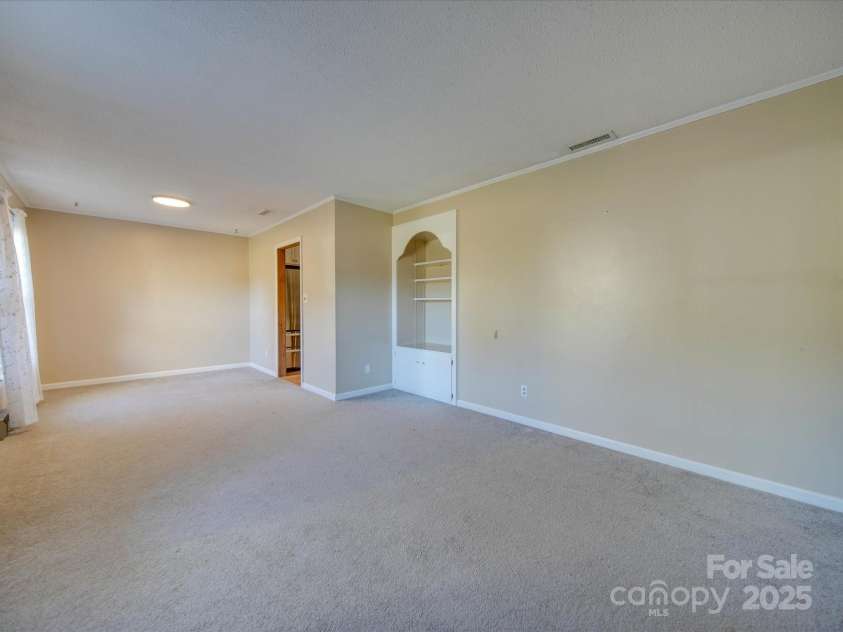 44101 Millingport Road, Richfield, NC 28137.  MLS# CAR4213972, YatesRealty ID 419. Dining room