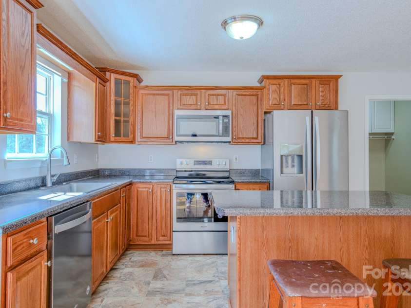 351 Morlin Acres Drive, Marshall, NC 28753.  MLS# CAR4232061, YatesRealty ID 4190. 