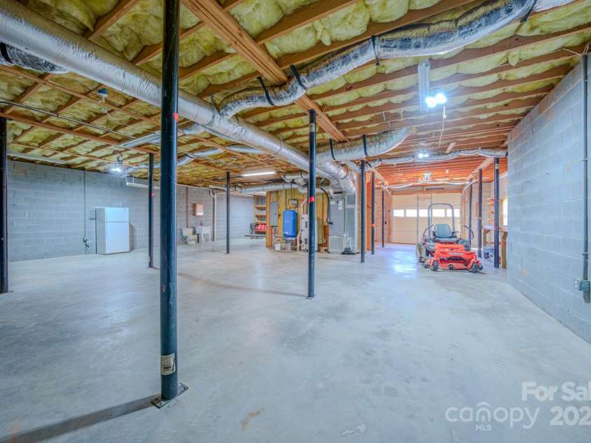 351 Morlin Acres Drive, Marshall, NC 28753.  MLS# CAR4232061, YatesRealty ID 4190. 