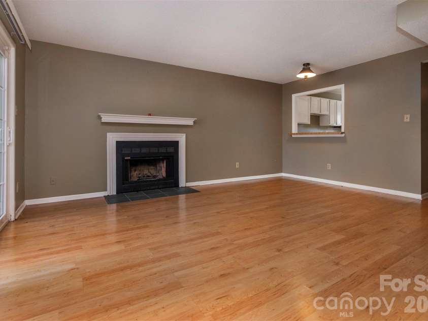 6116 Heath Ridge Court, Charlotte, NC 28210.  MLS# CAR4342490, YatesRealty ID 4190. 