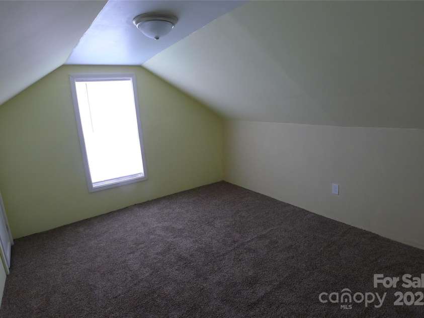 816 Olympia Street, Lexington, NC 27295.  MLS# CAR4292621, YatesRealty ID 4190. 