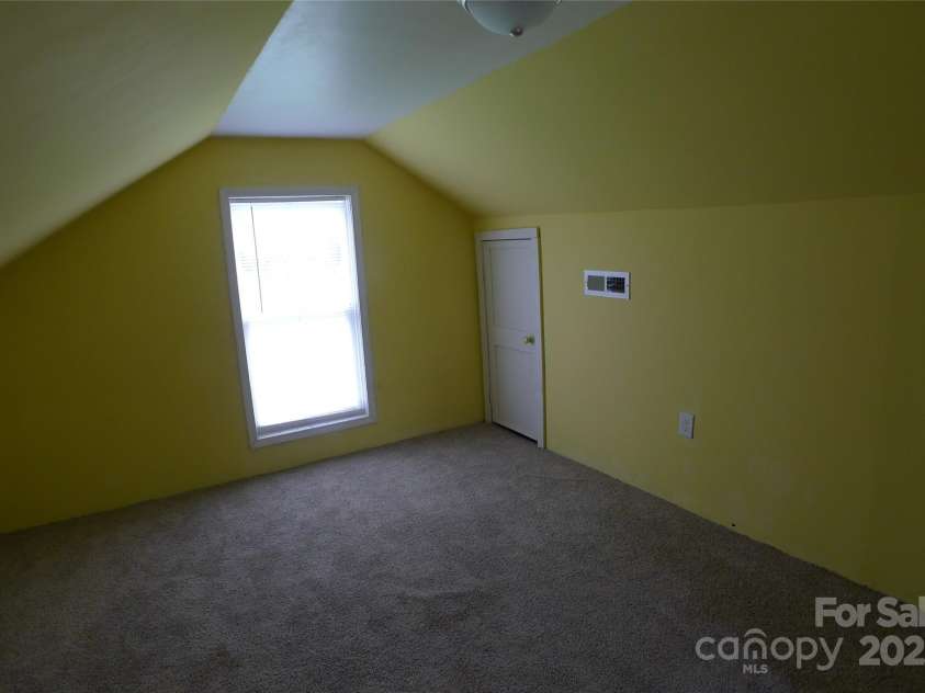 816 Olympia Street, Lexington, NC 27295.  MLS# CAR4292621, YatesRealty ID 4190. 