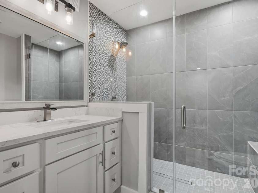 1103 Mable Avenue, Kannapolis, NC 28083.  MLS# CAR4402555, YatesRealty ID 41902. Primary bathroom