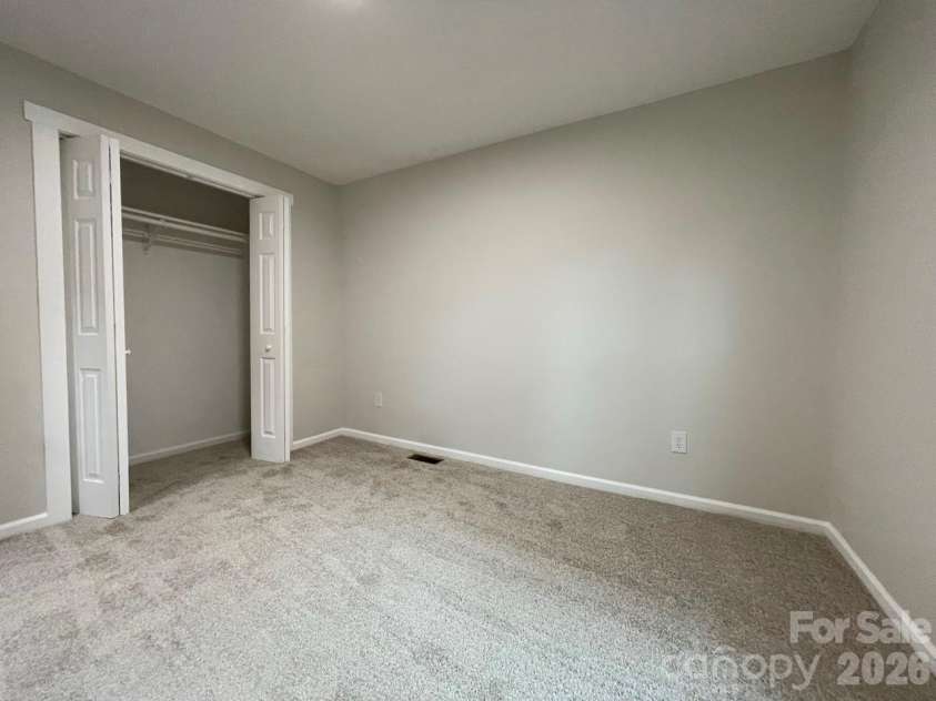 1617 4th Avenue, Gastonia, NC 28052.  MLS# CAR4405246, YatesRealty ID 41906. 