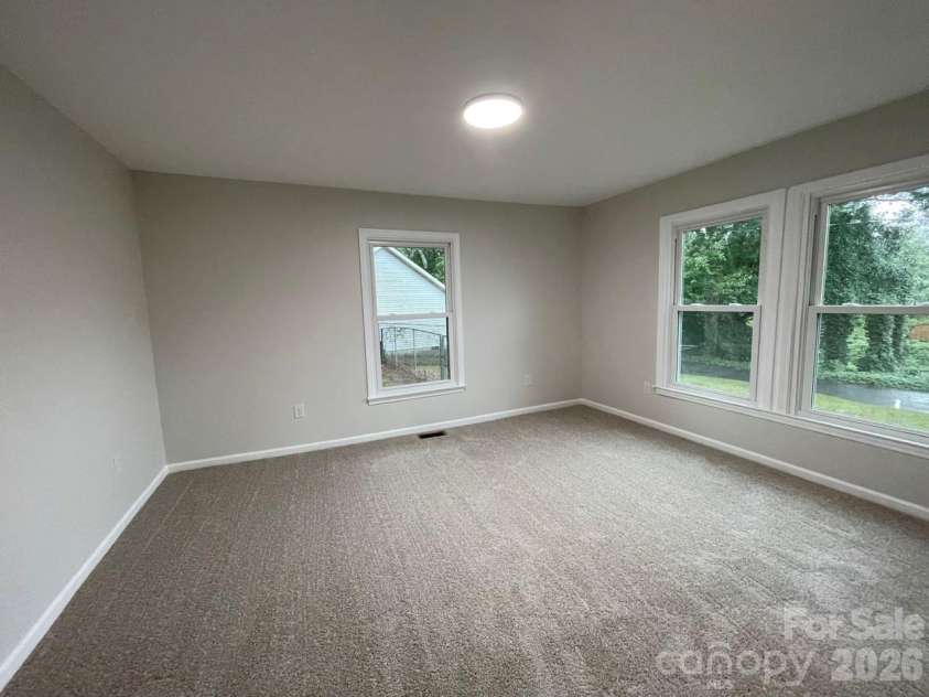 1617 4th Avenue, Gastonia, NC 28052.  MLS# CAR4405246, YatesRealty ID 41906. 