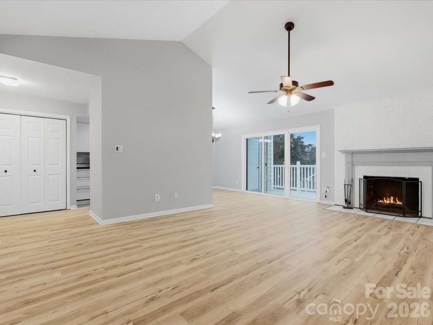 9404 Vicksburg Park Court, Charlotte, NC 28210.  MLS# CAR4351899, YatesRealty ID 41907. 