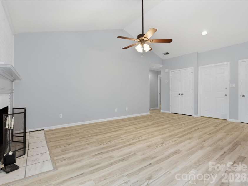 9404 Vicksburg Park Court, Charlotte, NC 28210.  MLS# CAR4351899, YatesRealty ID 41907. 