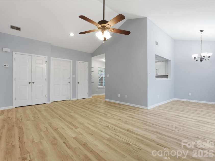 9404 Vicksburg Park Court, Charlotte, NC 28210.  MLS# CAR4351899, YatesRealty ID 41907. 