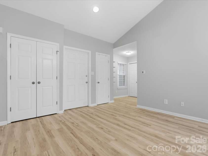 9404 Vicksburg Park Court, Charlotte, NC 28210.  MLS# CAR4351899, YatesRealty ID 41907. 
