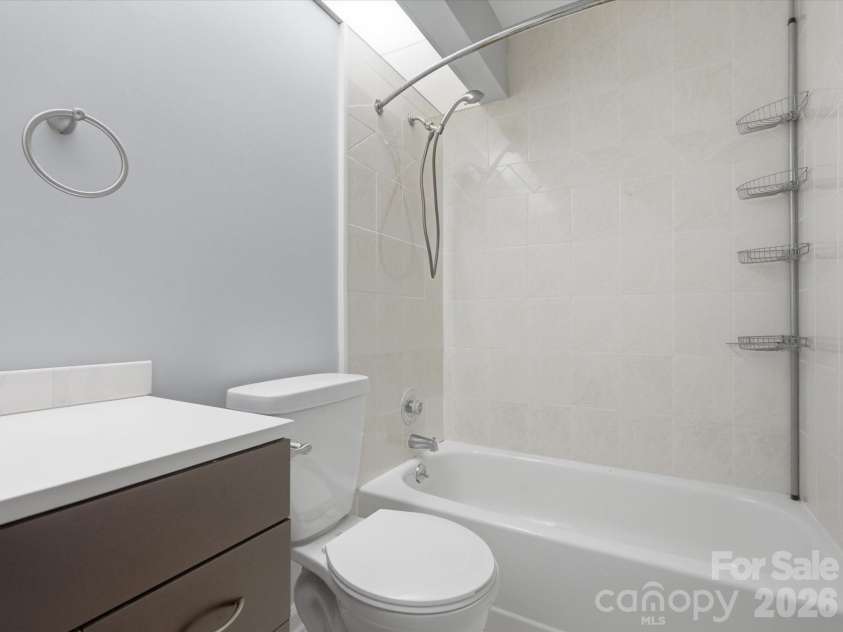 9404 Vicksburg Park Court, Charlotte, NC 28210.  MLS# CAR4351899, YatesRealty ID 41907. 