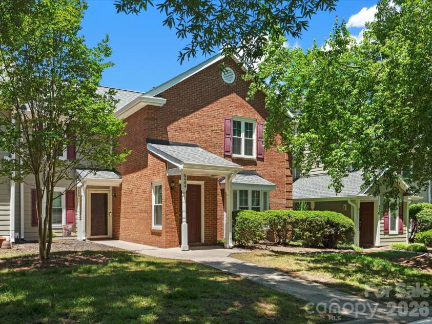 9404 Vicksburg Park Court, Charlotte, NC 28210.  MLS# CAR4351899, YatesRealty ID 41907. 