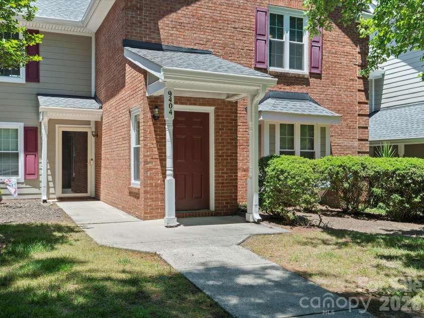 9404 Vicksburg Park Court, Charlotte, NC 28210.  MLS# CAR4351899, YatesRealty ID 41907. 