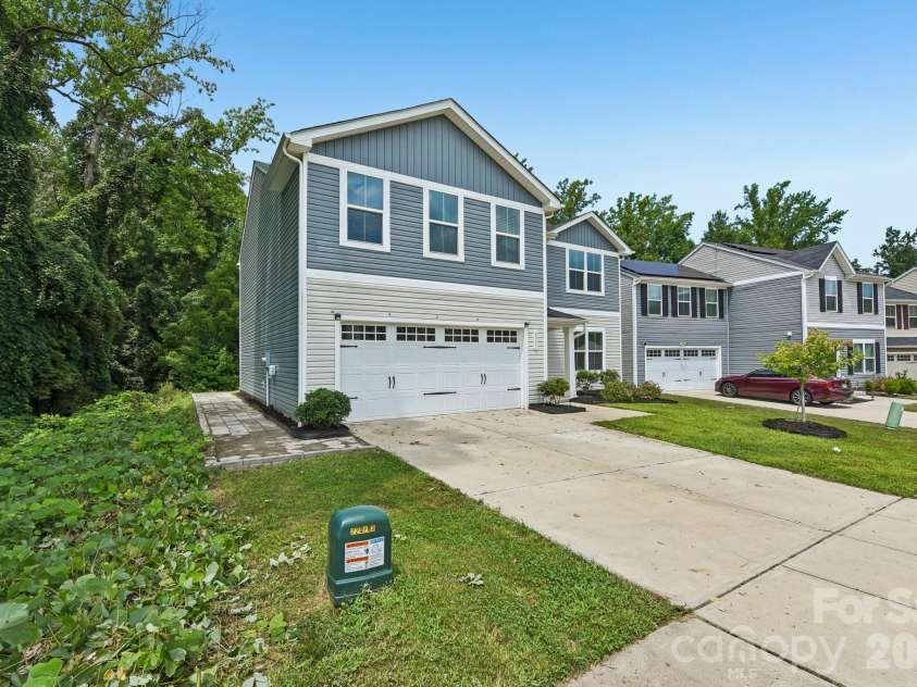 6931 Ludell Lane, Charlotte, NC 28215.  MLS# CAR4408618, YatesRealty ID 41908. 