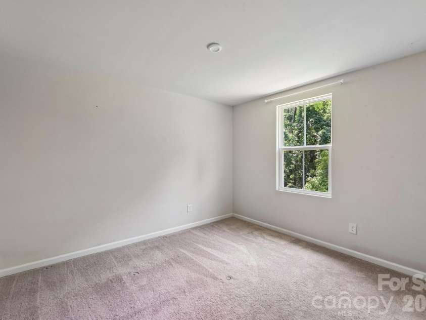 6931 Ludell Lane, Charlotte, NC 28215.  MLS# CAR4408618, YatesRealty ID 41908. 