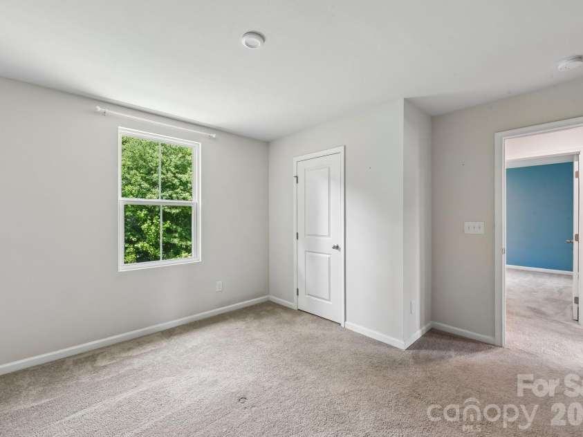 6931 Ludell Lane, Charlotte, NC 28215.  MLS# CAR4408618, YatesRealty ID 41908. 