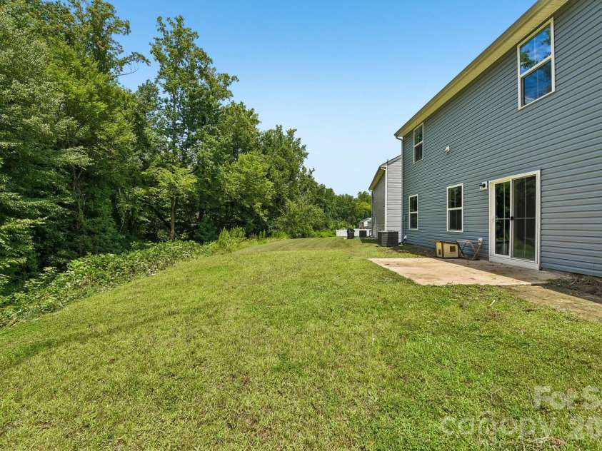 6931 Ludell Lane, Charlotte, NC 28215.  MLS# CAR4408618, YatesRealty ID 41908. 