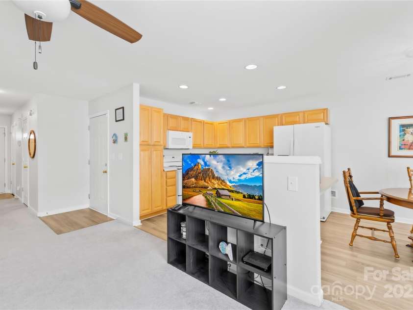11308 Morgan Valley Lane, Charlotte, NC 28270.  MLS# CAR4239413, YatesRealty ID 4191. 