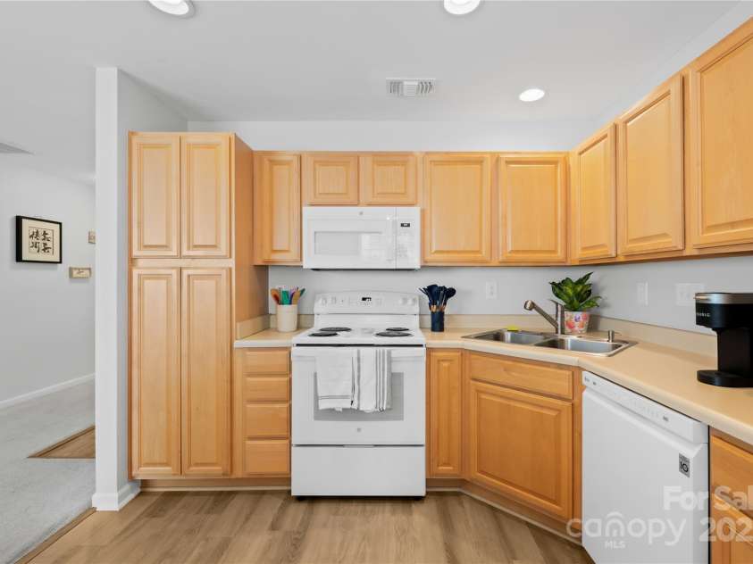 11308 Morgan Valley Lane, Charlotte, NC 28270.  MLS# CAR4239413, YatesRealty ID 4191. 