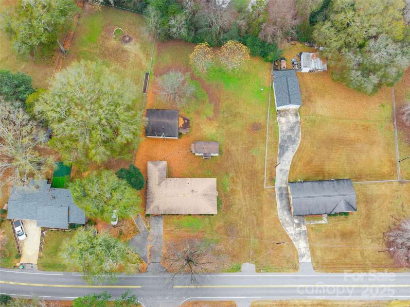 2100 JB Denton Road, Lancaster, SC 29720.  MLS# CAR4327127, YatesRealty ID 4191. 