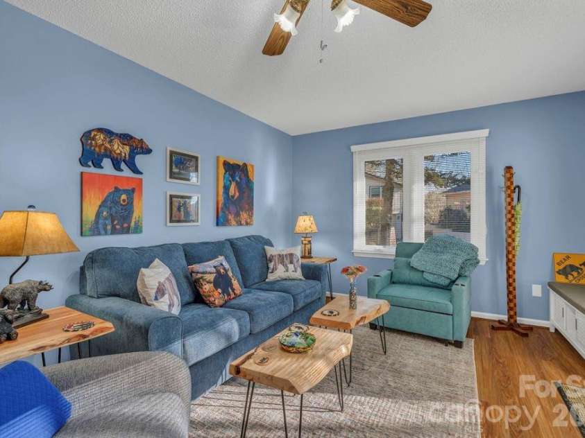 6 Ridgewood Lane, Newland, NC 28657.  MLS# CAR4357353, YatesRealty ID 4191. 