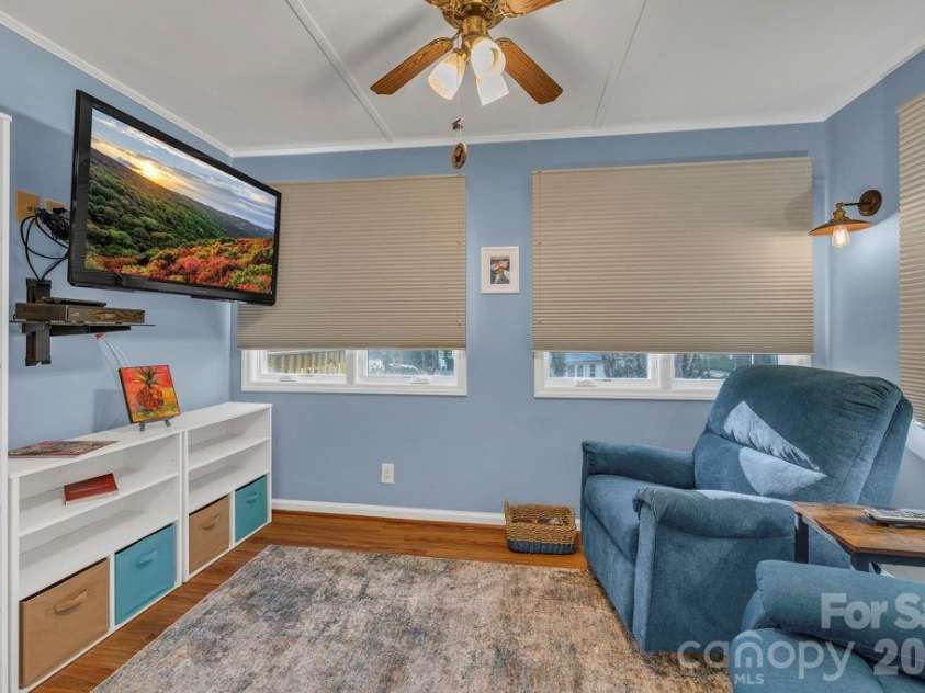 6 Ridgewood Lane, Newland, NC 28657.  MLS# CAR4357353, YatesRealty ID 4191. 