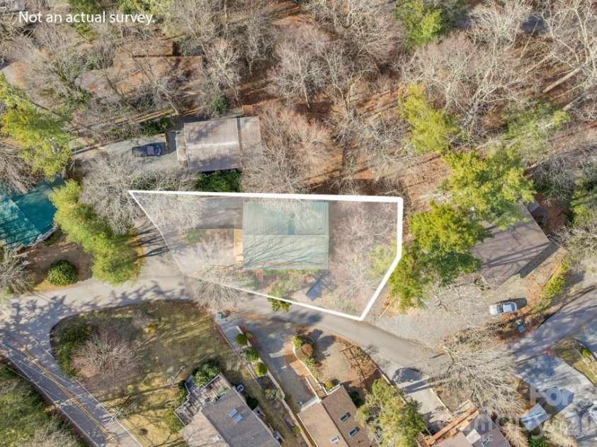 6 Ridgewood Lane, Newland, NC 28657.  MLS# CAR4357353, YatesRealty ID 4191. 
