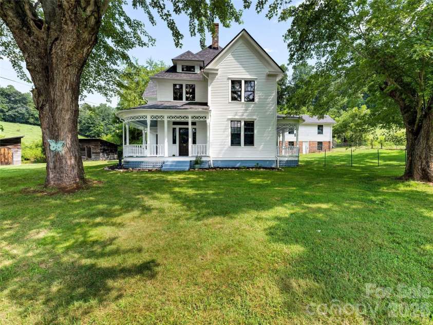 5 Clarks Cove Road, Leicester, NC 28748.  MLS# CAR4411750, YatesRealty ID 41911. Classic architecture