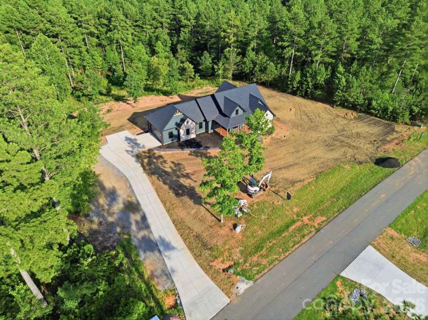5529 Paddock Way, Granite Falls, NC 28630.  MLS# CAR4404325, YatesRealty ID 41913. 