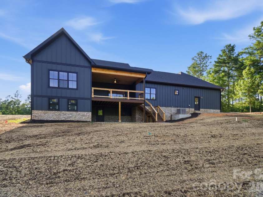 5529 Paddock Way, Granite Falls, NC 28630.  MLS# CAR4404325, YatesRealty ID 41913. Private Exterior Walk-out Basement
