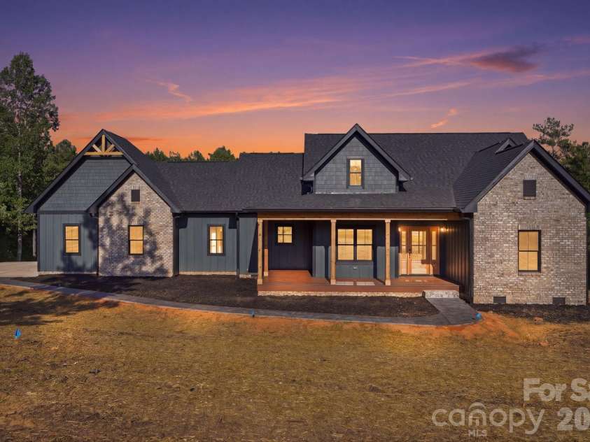 5529 Paddock Way, Granite Falls, NC 28630.  MLS# CAR4404325, YatesRealty ID 41913. The Waterfront Club