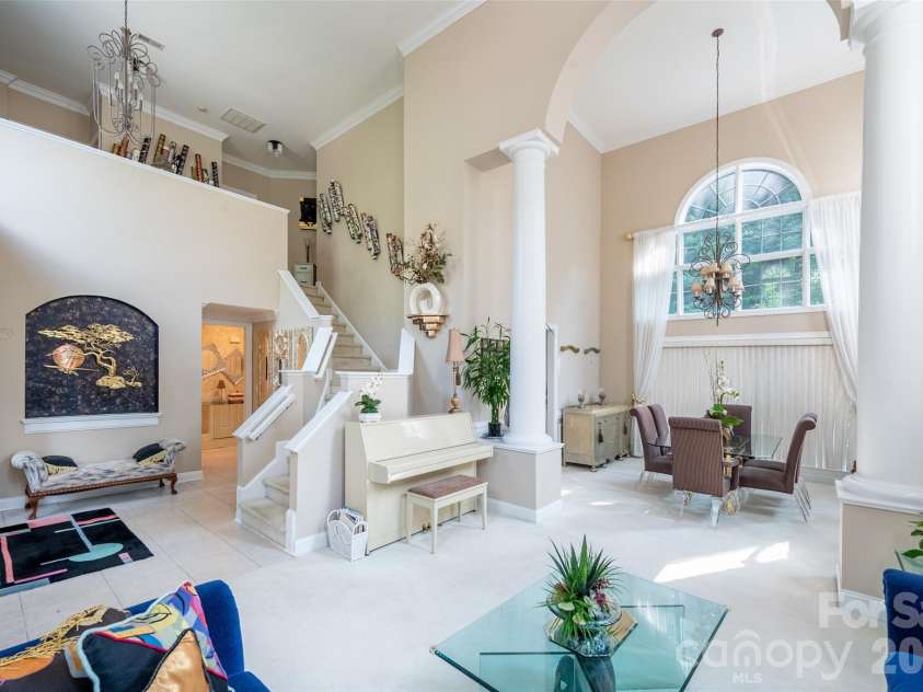 3512 Rhett Butler Place, Charlotte, NC 28270.  MLS# CAR4410435, YatesRealty ID 41915. 
