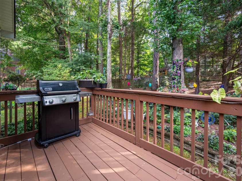 3512 Rhett Butler Place, Charlotte, NC 28270.  MLS# CAR4410435, YatesRealty ID 41915. 