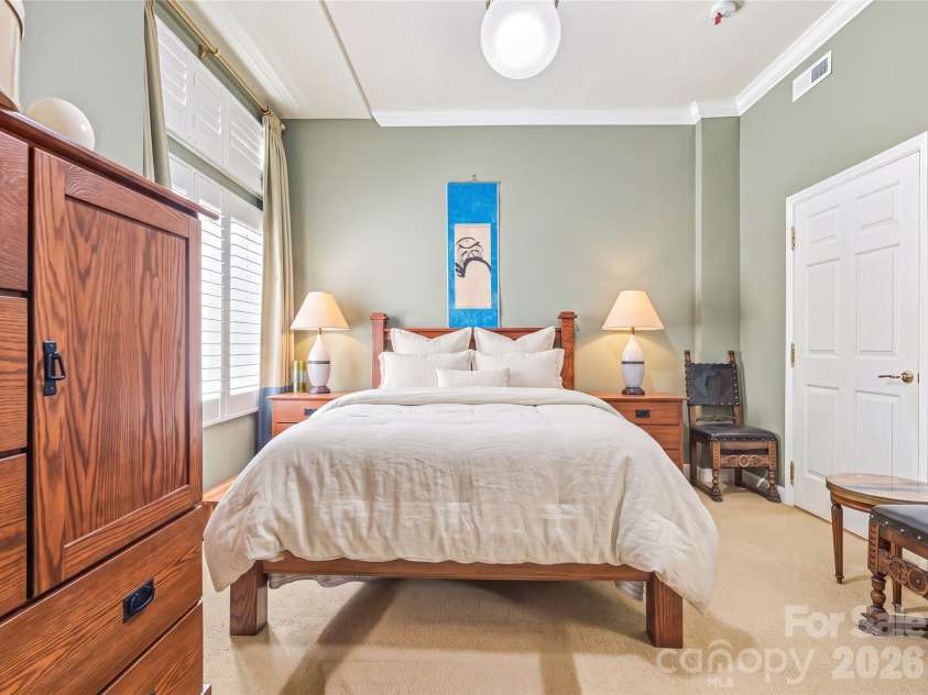 30 Dover Street, Asheville, NC 28804.  MLS# CAR4370162, YatesRealty ID 41916. 