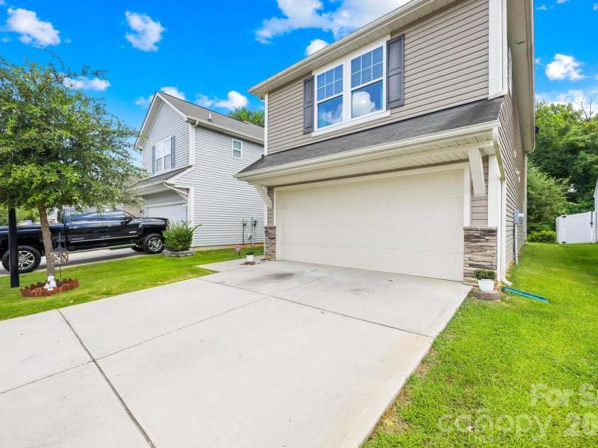 4725 Yarrow Street, Rock Hill, SC 29732.  MLS# CAR4406455, YatesRealty ID 41917. 