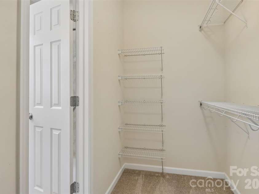 102 Woodcreek Circle, Swannanoa, NC 28778.  MLS# CAR4409853, YatesRealty ID 41918. 