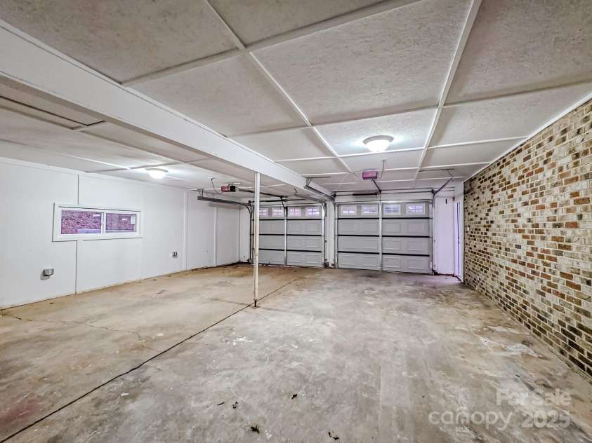 238 Lincoln Drive, Forest City, NC 28043.  MLS# CAR4328819, YatesRealty ID 4192. 2 Car Garage