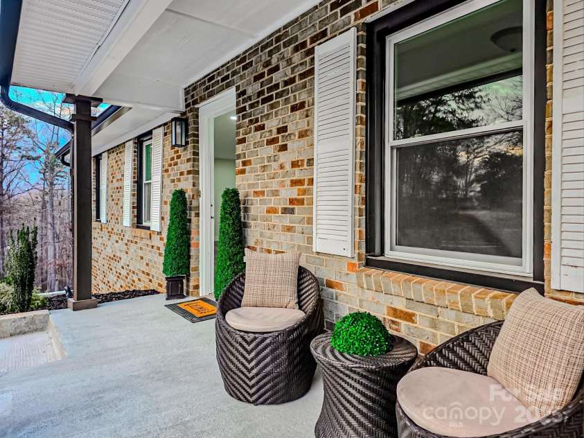 238 Lincoln Drive, Forest City, NC 28043.  MLS# CAR4328819, YatesRealty ID 4192. 